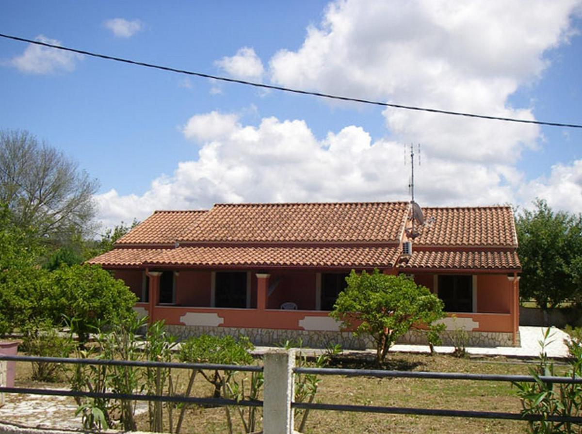 Erifili Apartments Sidárion Exterior foto